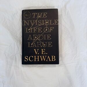 The invisible life of addie Larue by v.e. Schwab book
